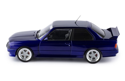 BMW M3 E30 1989 Metallic Dark Blue