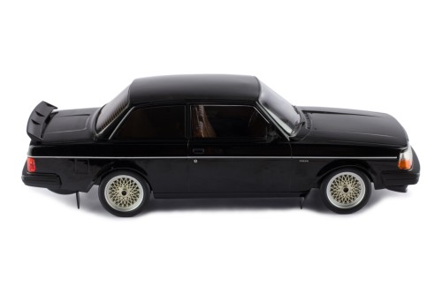 VOLVO 240 TURBO “CUSTOM” BLACK - 1986