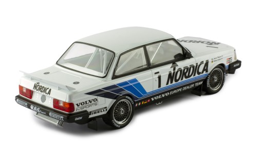VOLVO 240 Turbo #1 J.Cecotto - A.Olofsson ETCC Brünn 1986