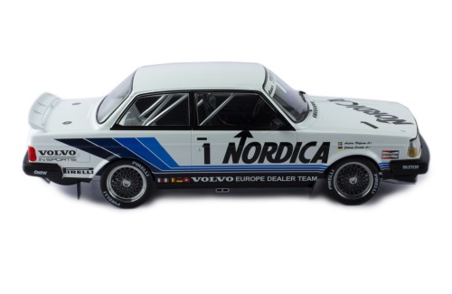 VOLVO 240 Turbo #1 J.Cecotto - A.Olofsson ETCC Brünn 1986