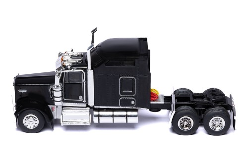 KENWORTH W900 1990 White with Flag (with big sleeper) - Black KENWORTH W900 1990 White with Flag (with big sleeper) - Black