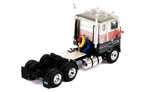 FORD CL 9000 1976 Silver and Grey with Red Stripes FORD CL 9000 1976 Silver and Grey with Red Stripes