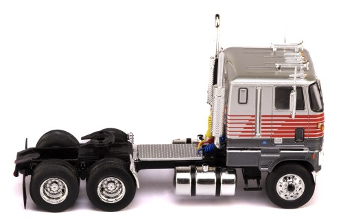 FORD CL 9000 1976 Silver and Grey with Red Stripes FORD CL 9000 1976 Silver and Grey with Red Stripes