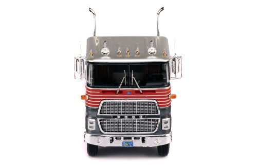 FORD CL 9000 1976 Silver and Grey with Red Stripes FORD CL 9000 1976 Silver and Grey with Red Stripes