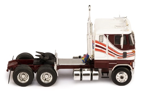 FORD CL 9000 1976 White with Red Stripes