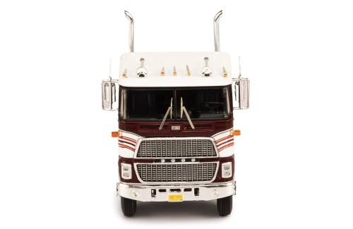 FORD CL 9000 1976 White with Red Stripes