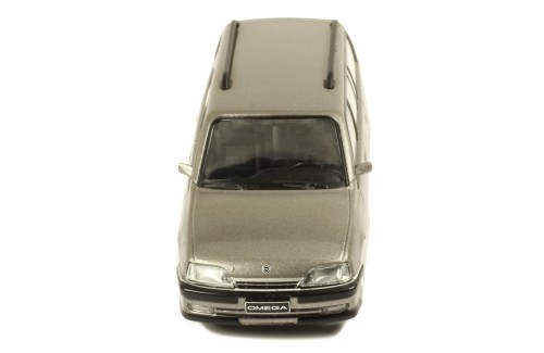 OPEL Omega A2 Caravan 1990 Metallic Grey