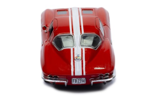 CHEVROLET Corvette Stingray 1963 Red and White