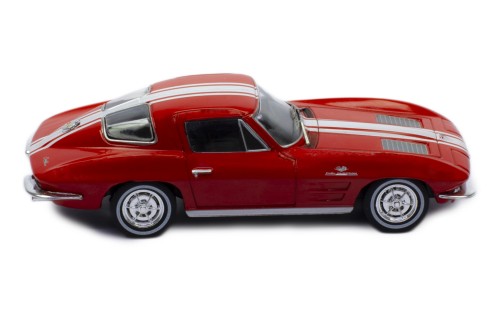 CHEVROLET Corvette Stingray 1963 Red and White