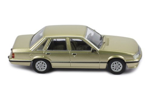 OPEL SENATOR A2 1983 Metallic Champagne