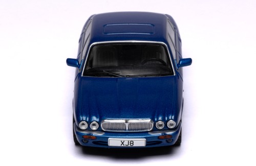 JAGUAR XJ8 (X308) 1998 Metallic Blue