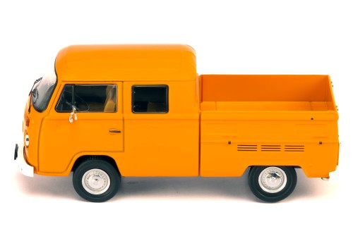 VOLKSWAGEN T2b Double Cabin - pick up 1982 Orange