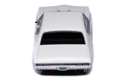 OLDSMOBILE 442 W-30 Coupe 1970 White w/ Black Stripes
