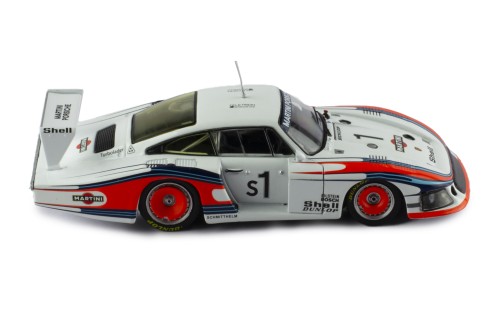 PORSCHE 935/78 "Moby Dick" #1 J.Mass - J.Ickx 6h Silverstone 1978