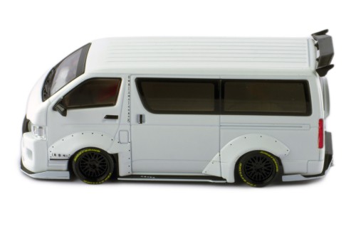 TOYOTA HIACE Widebody 2018 White