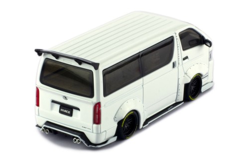 TOYOTA HIACE Widebody 2018 White