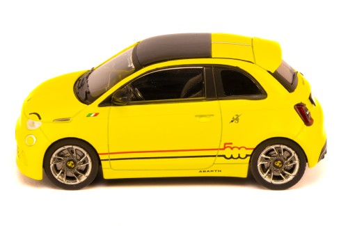 FIAT Abarth 500e 2024 Yellow
