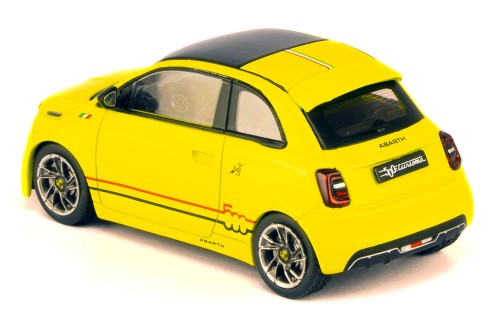 FIAT Abarth 500e 2024 Yellow