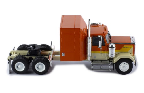 GMC General 1980 Beige and Orange stripes 