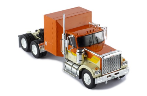 GMC General 1980 Beige and Orange stripes 