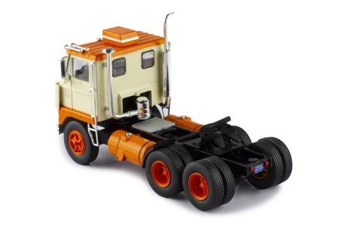 WHITE 7400 1960 Beige