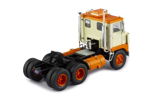 WHITE 7400 1960 Beige