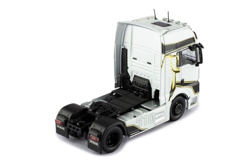 MAN TGX XXL D38 White