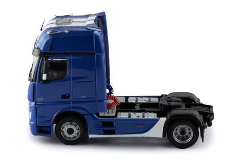 MERCEDES-BENZ ACTROS MP4  Metallic Blue