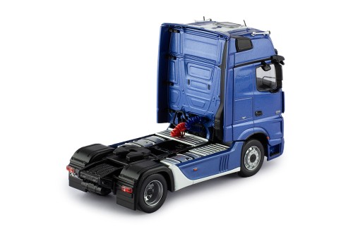MERCEDES-BENZ ACTROS MP4  Metallic Blue