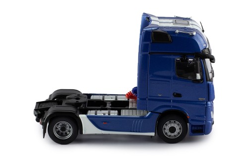 MERCEDES-BENZ ACTROS MP4  Metallic Blue