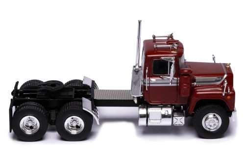 MACK R-Series 1966 Metallic Red