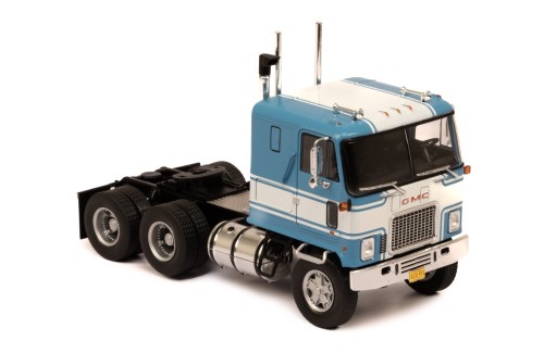 GMC Astro 95 1970 Blue and White 