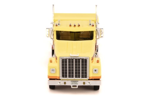 INTERNATIONAL TRANSTAR 4300 1980 Beige