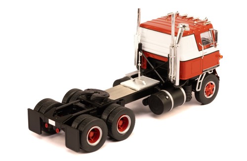 INTERNATIONAL Transtar COE 1965 Red