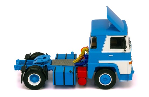 SCANIA LBT 141 1976 (with roof spoiler) Blue and White 