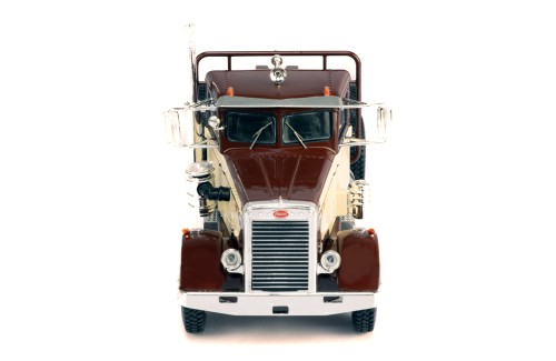 PETERBILT 281 - 1955 Brown