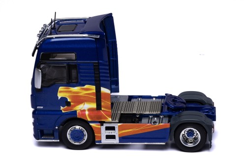 MAN TGX XXL D38 Blue