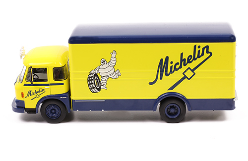 SAVIEM JM 21/240 Michelin 1970 - Yellow/blue
