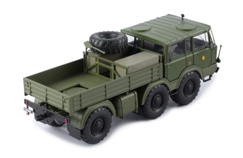 TATRA - 813 NVA 6x6 Truck Cassonato Double Cabine 3-Assi 1968 Military Green