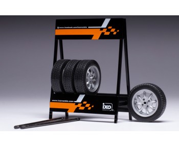 SET of 4 WHEELS 1/18 - Saab type Wheels - Silver  