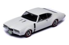 OLDSMOBILE 442 W-30 Coupe 1970 White w/ Black Stripes
