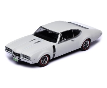 OLDSMOBILE 442 W-30 Coupe 1970 White w/ Black Stripes