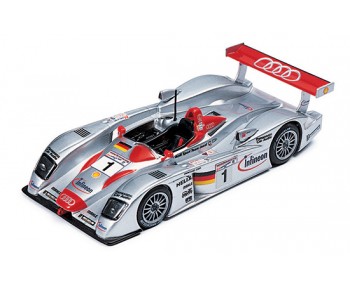  Audi R8 #2 Audi Sport L. Aiello - R. Capello - C. Pescatori 2nd Le Mans 2001