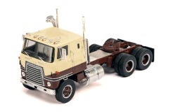 INTERNATIONAL Transtar COE 1965 Beige