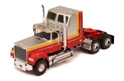 MACK SUPERLINER MAGNUM 1985 Red and Silver