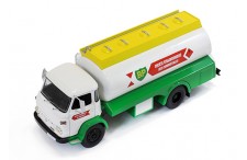 SAVIEM SM 8 - ( BP) Fuel Transporter 1974